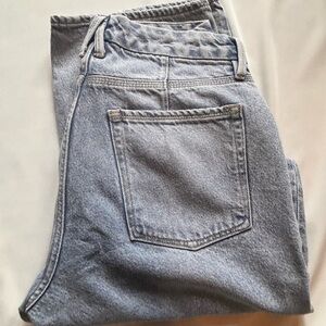 Good American Light Blue Boyfriend Jeans